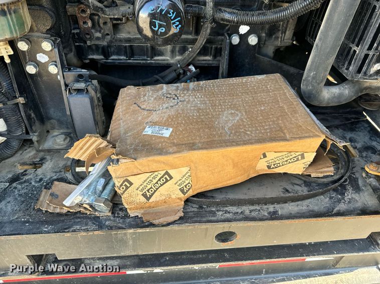 image for item DL4400 2018 Vermeer LP873SDT vacuum excavator