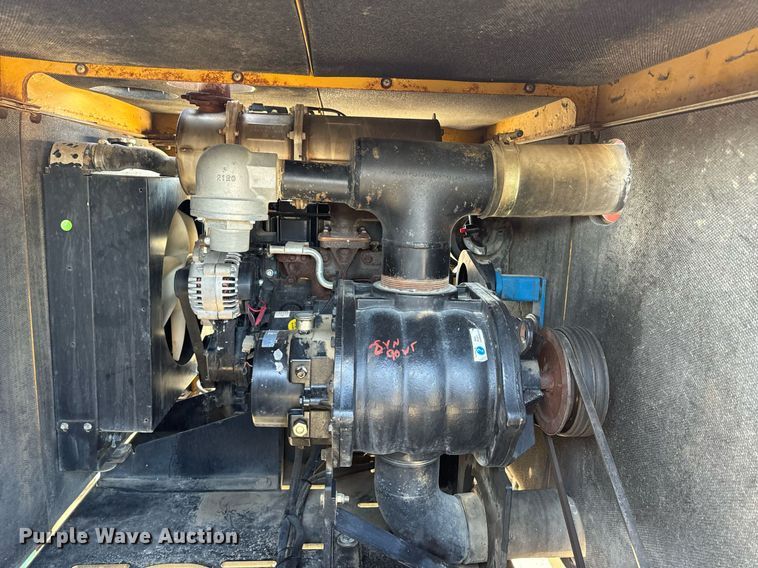 image for item DL4400 2018 Vermeer LP873SDT vacuum excavator