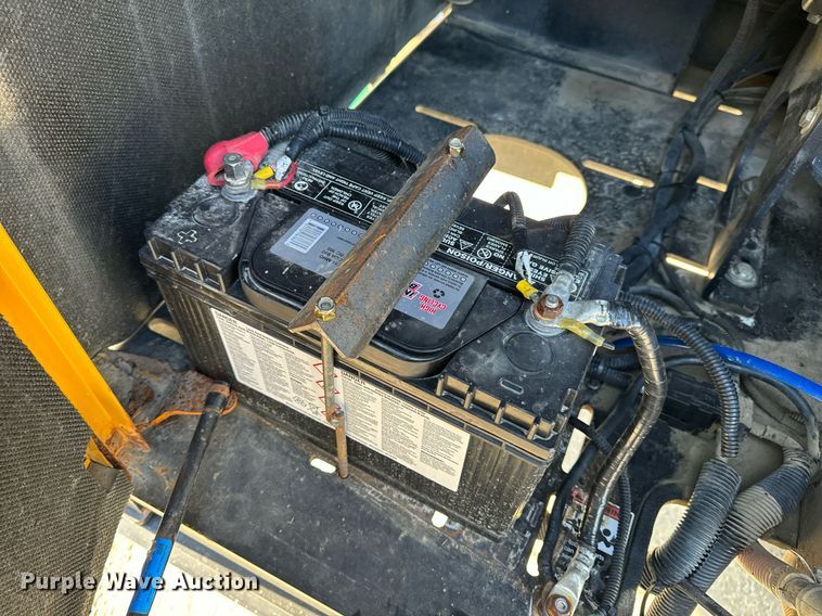 image for item DL4400 2018 Vermeer LP873SDT vacuum excavator