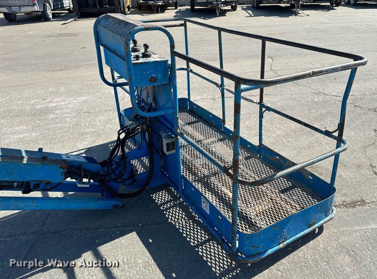 image for item DL4407 2005 Genie S-65 boom lift