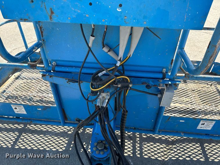 image for item DL4407 2005 Genie S-65 boom lift
