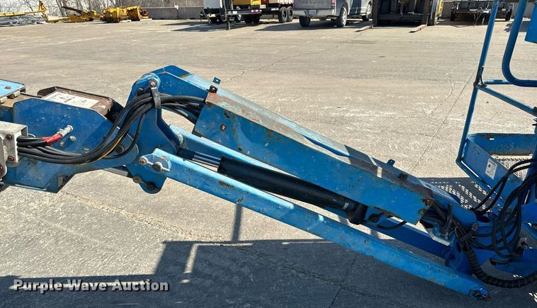 image for item DL4407 2005 Genie S-65 boom lift