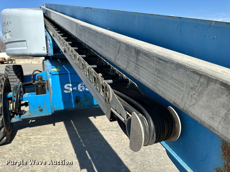 image for item DL4407 2005 Genie S-65 boom lift