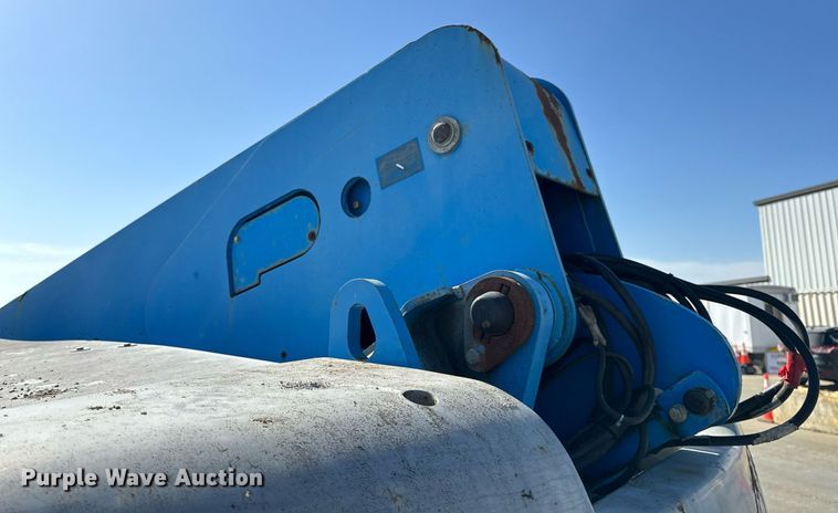 image for item DL4407 2005 Genie S-65 boom lift