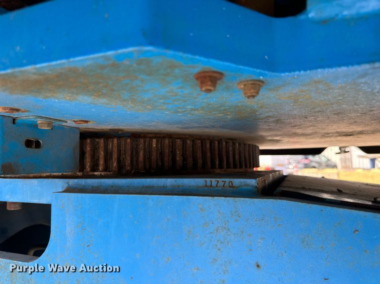 image for item DL4407 2005 Genie S-65 boom lift