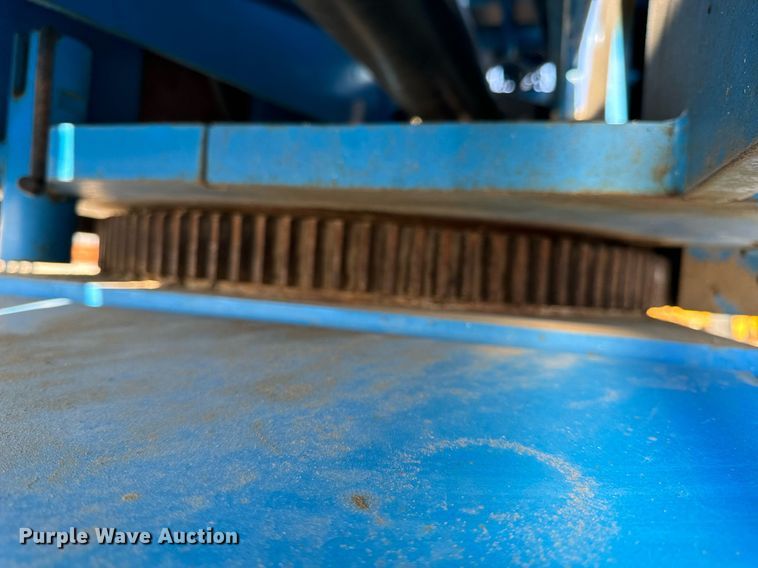 image for item DL4407 2005 Genie S-65 boom lift