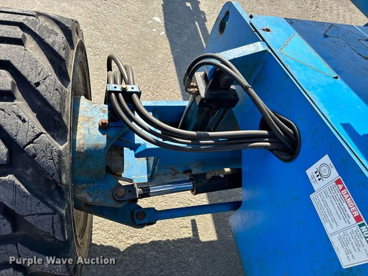 image for item DL4407 2005 Genie S-65 boom lift