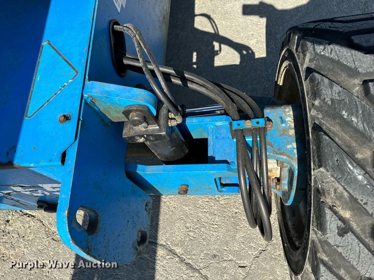 image for item DL4407 2005 Genie S-65 boom lift