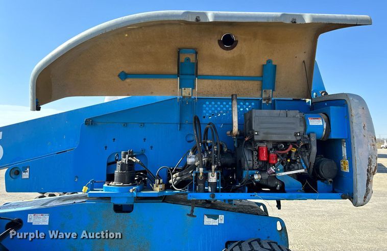 image for item DL4407 2005 Genie S-65 boom lift