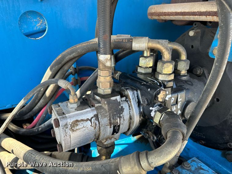 image for item DL4407 2005 Genie S-65 boom lift