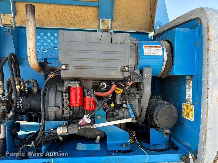 image for item DL4407 2005 Genie S-65 boom lift