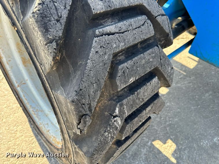 image for item DL4407 2005 Genie S-65 boom lift