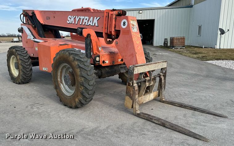 image for item DL4408 2006 Skytrak 8042 telehandler