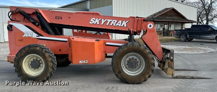 image for item DL4408 2006 Skytrak 8042 telehandler