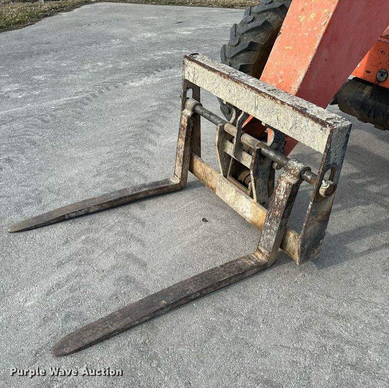 image for item DL4408 2006 Skytrak 8042 telehandler