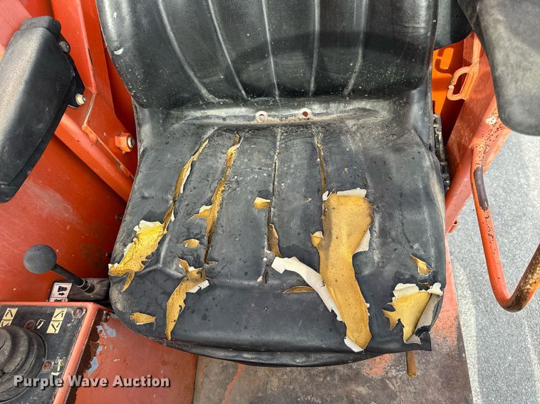 image for item DL4408 2006 Skytrak 8042 telehandler