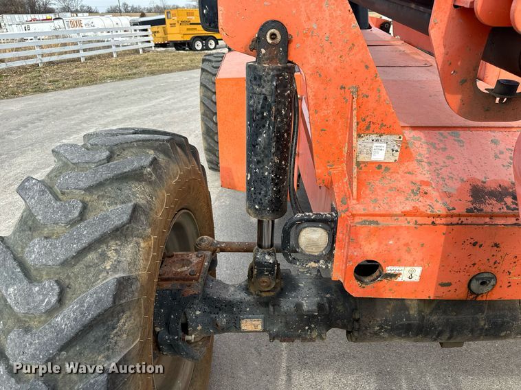 image for item DL4408 2006 Skytrak 8042 telehandler