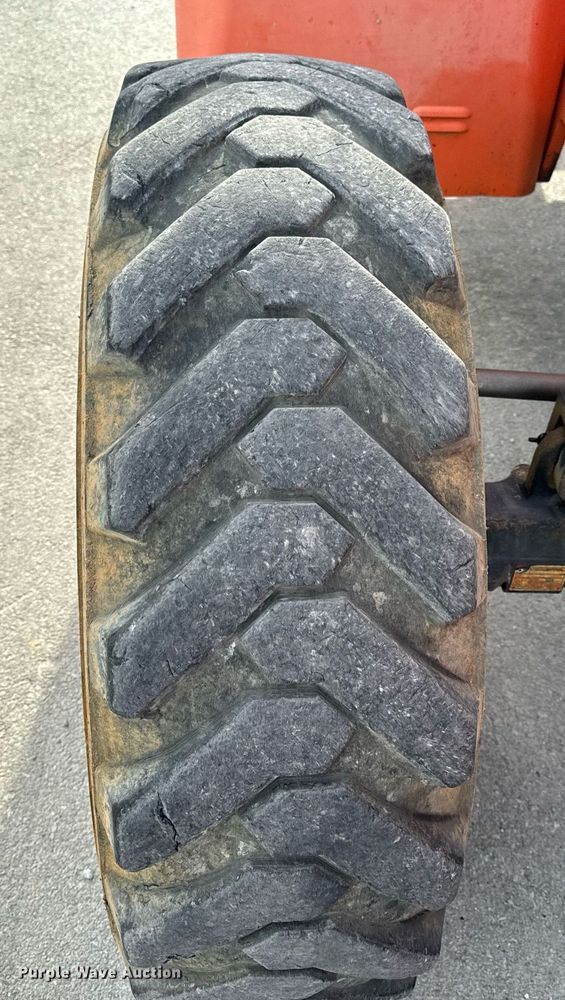 image for item DL4408 2006 Skytrak 8042 telehandler