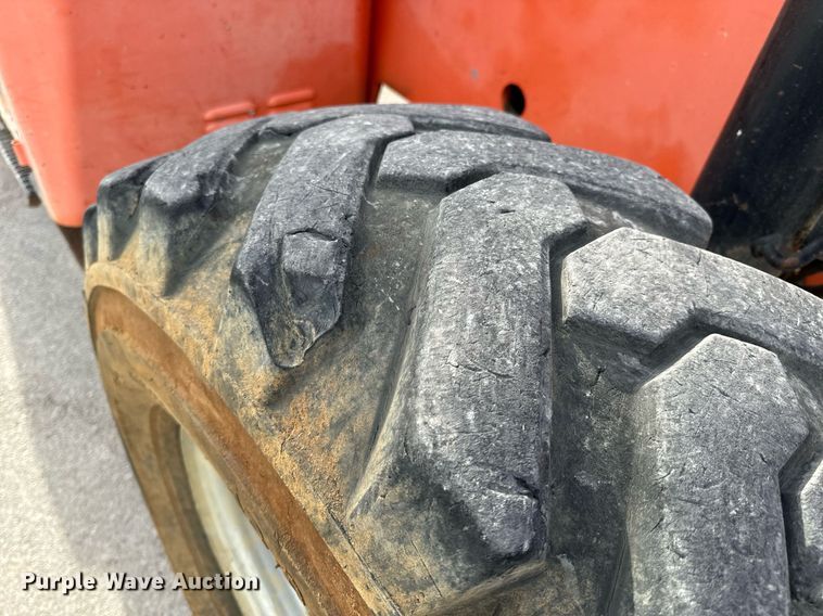 image for item DL4408 2006 Skytrak 8042 telehandler