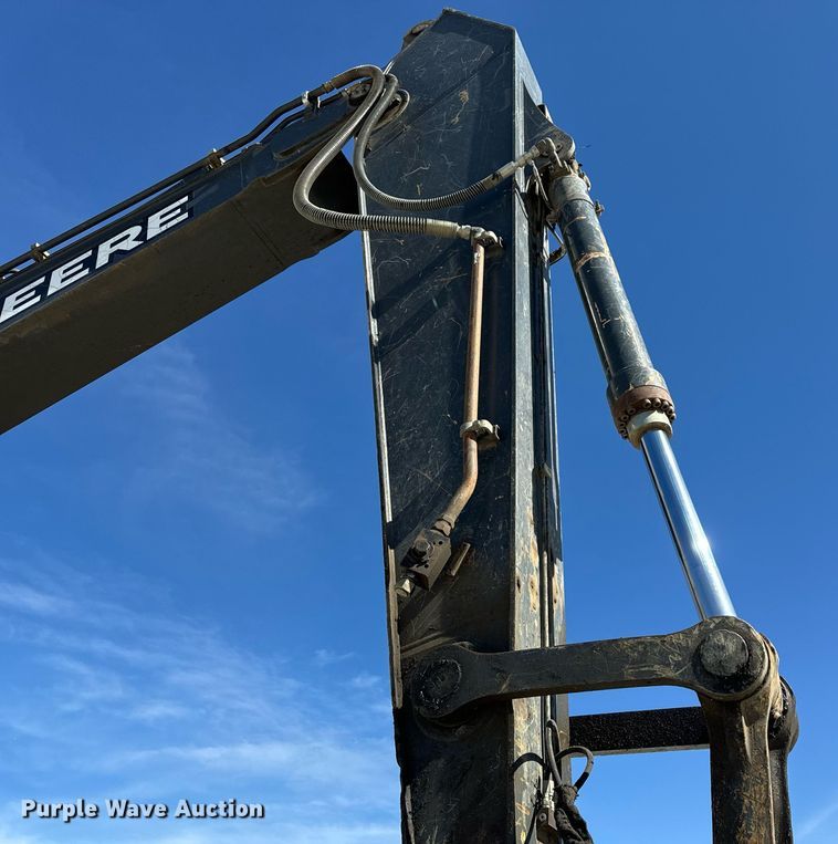 image for item DL4410 2014 John Deere 350G excavator