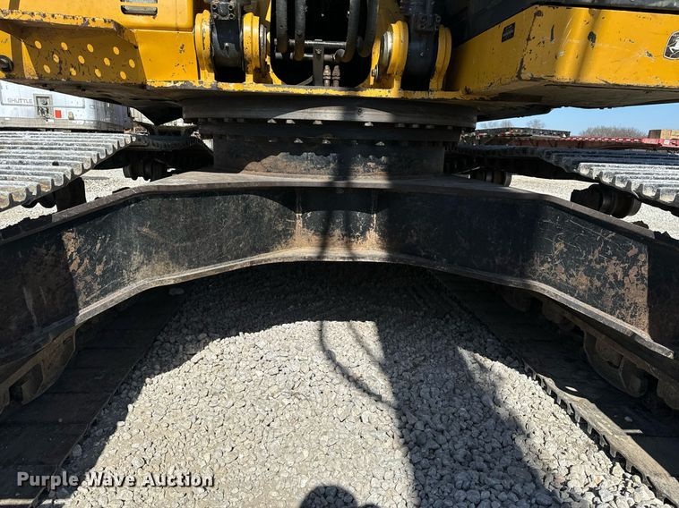 image for item DL4410 2014 John Deere 350G excavator