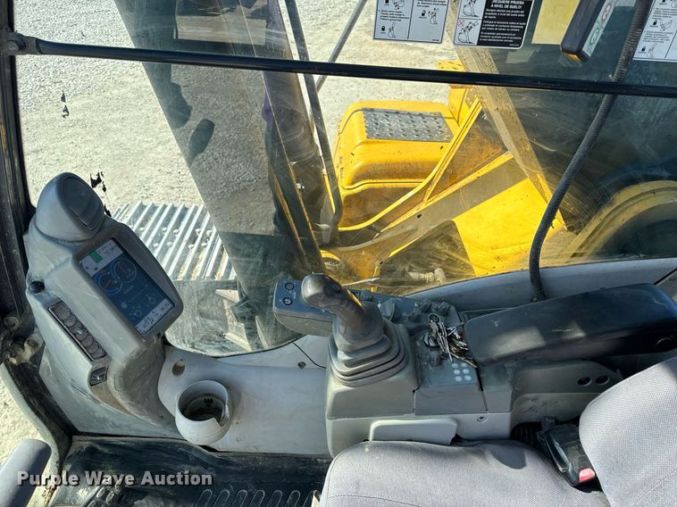 image for item DL4410 2014 John Deere 350G excavator