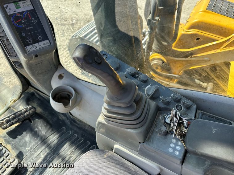 image for item DL4410 2014 John Deere 350G excavator