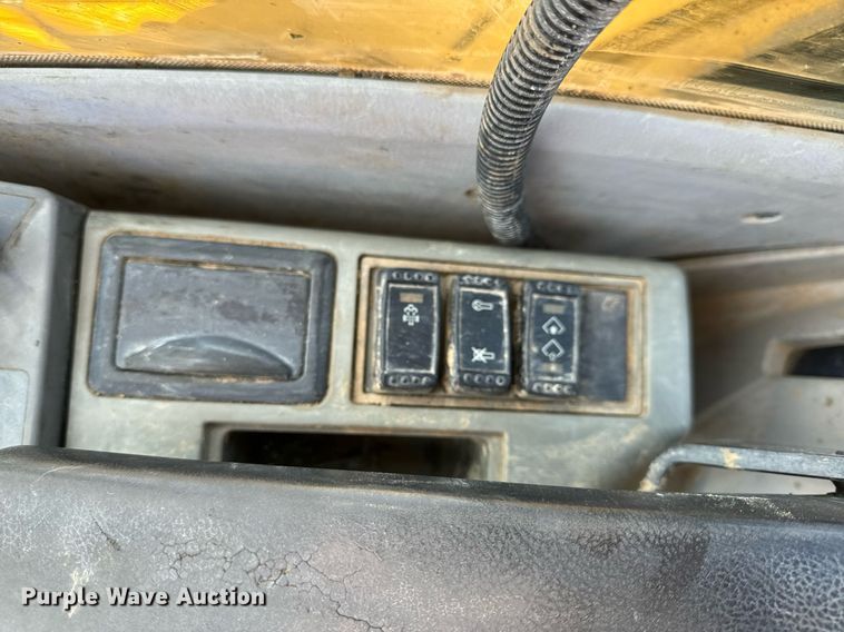 image for item DL4410 2014 John Deere 350G excavator