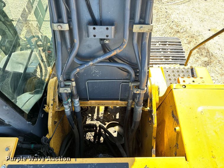 image for item DL4410 2014 John Deere 350G excavator