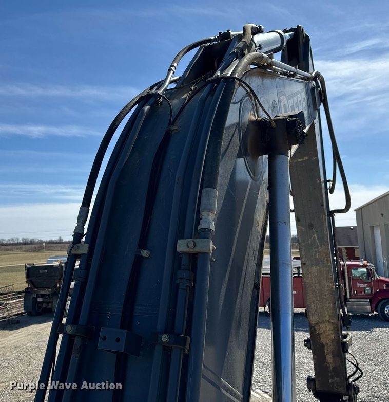 image for item DL4410 2014 John Deere 350G excavator