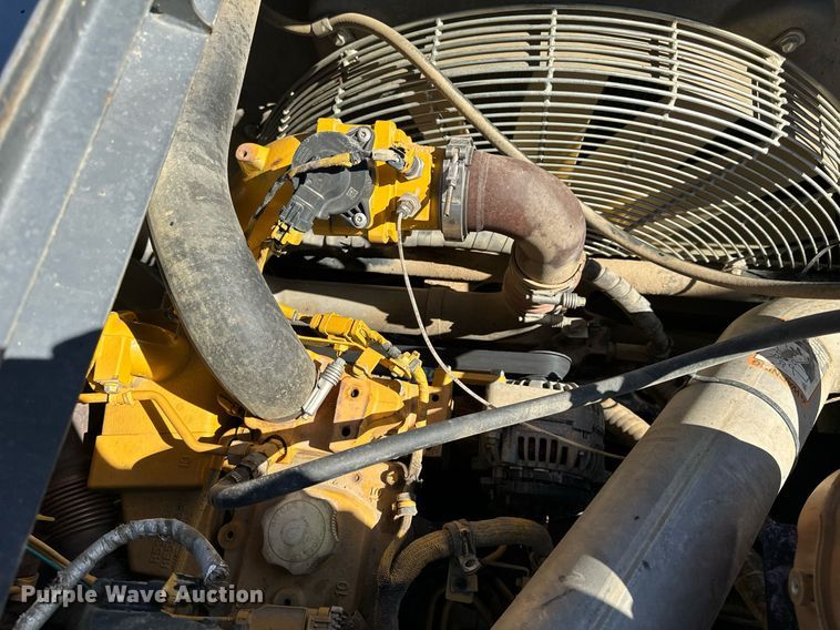 image for item DL4410 2014 John Deere 350G excavator