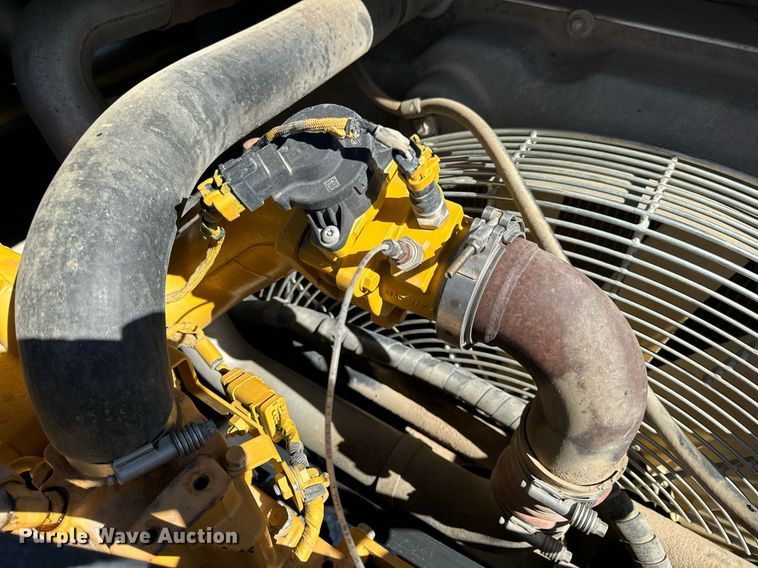 image for item DL4410 2014 John Deere 350G excavator