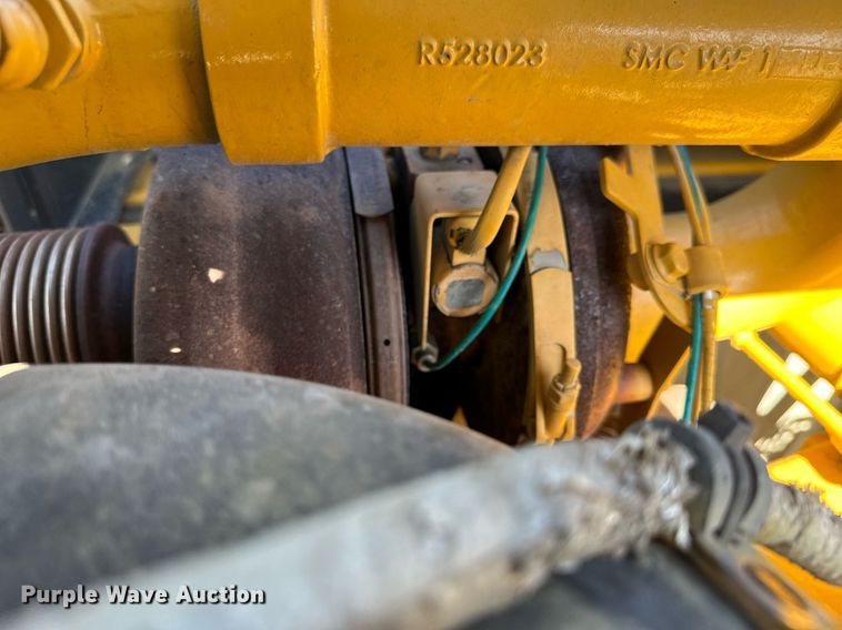 image for item DL4410 2014 John Deere 350G excavator