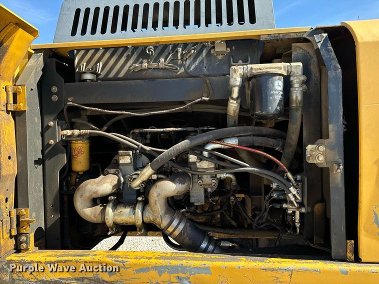 image for item DL4410 2014 John Deere 350G excavator