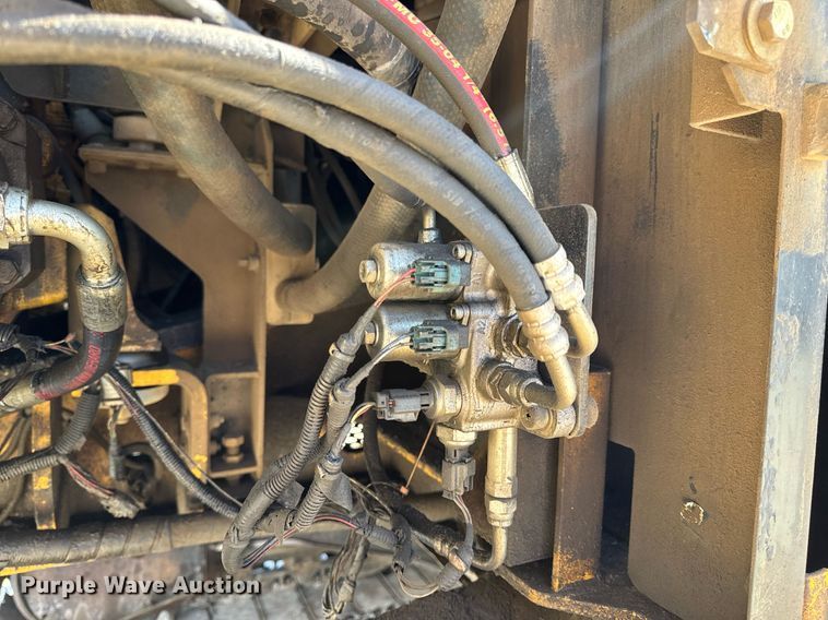 image for item DL4410 2014 John Deere 350G excavator