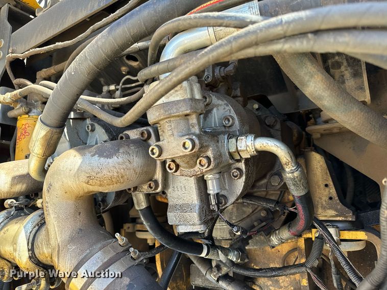 image for item DL4410 2014 John Deere 350G excavator