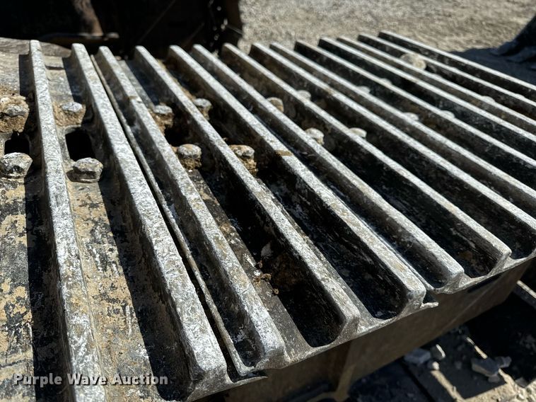 image for item DL4410 2014 John Deere 350G excavator