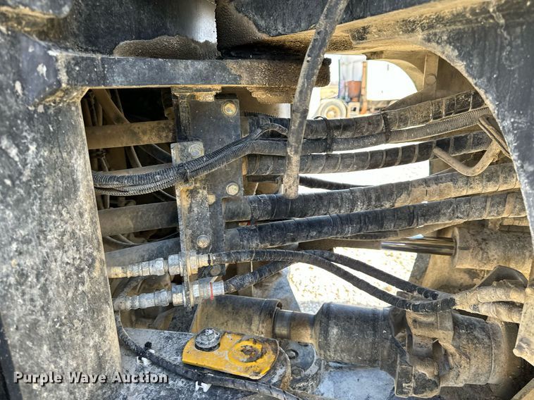 image for item DL4411 2015 Komatsu  WA470-7 wheel loader