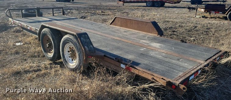 image for item DL7892 2004 Titan utility trailer