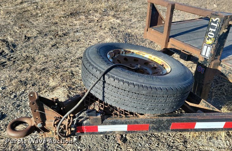 image for item DL7892 2004 Titan utility trailer