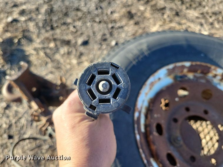 image for item DL7892 2004 Titan utility trailer