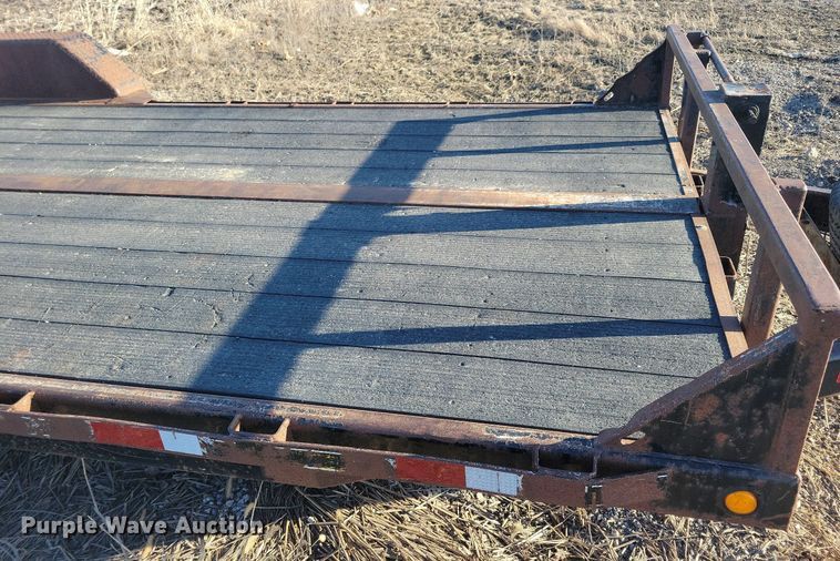 image for item DL7892 2004 Titan utility trailer