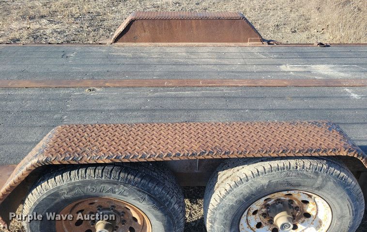 image for item DL7892 2004 Titan utility trailer