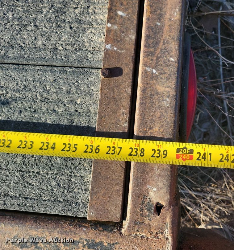 image for item DL7892 2004 Titan utility trailer