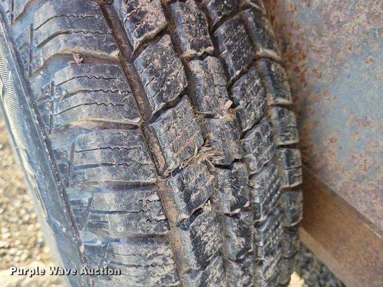 image for item DL7892 2004 Titan utility trailer