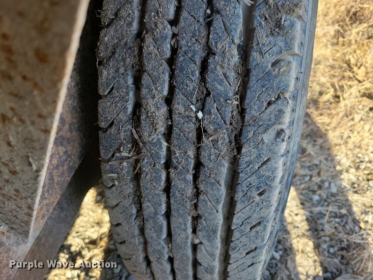 image for item DL7892 2004 Titan utility trailer