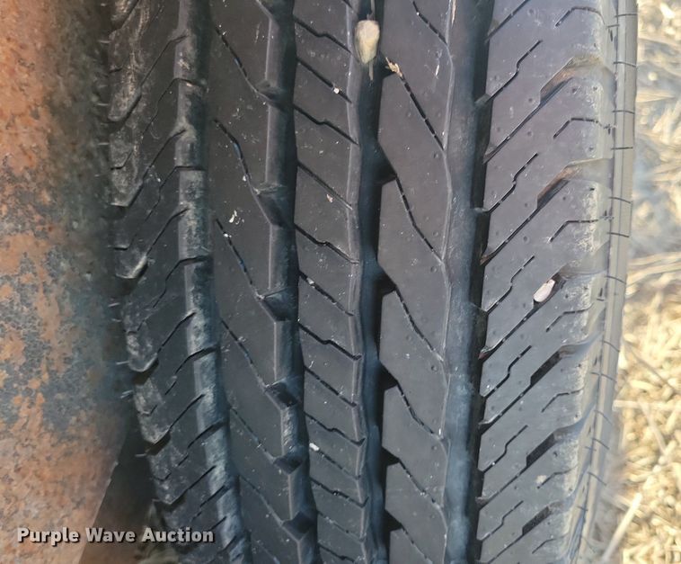 image for item DL7892 2004 Titan utility trailer