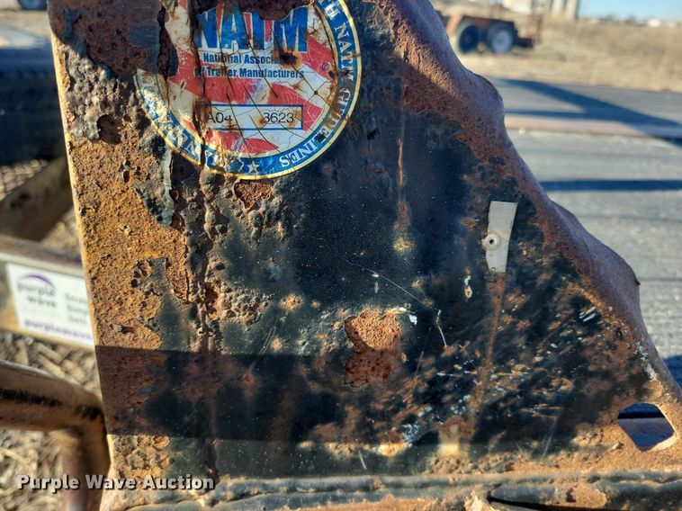 image for item DL7892 2004 Titan utility trailer