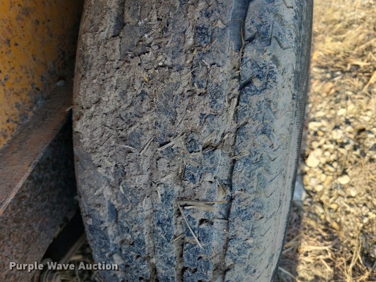 image for item DL7893 1993 Redi Haul utility trailer