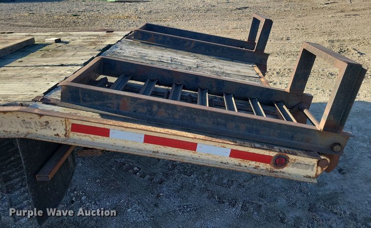 image for item DL7896 1984 Redi Haul equipment trailer